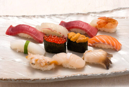 築地おまかせにぎり（お椀・日替りデザート付）