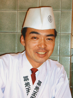 小川義則店長