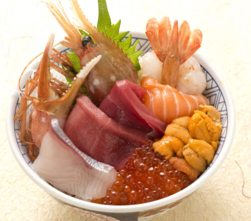 築地海鮮丼（お椀・デザート付）
